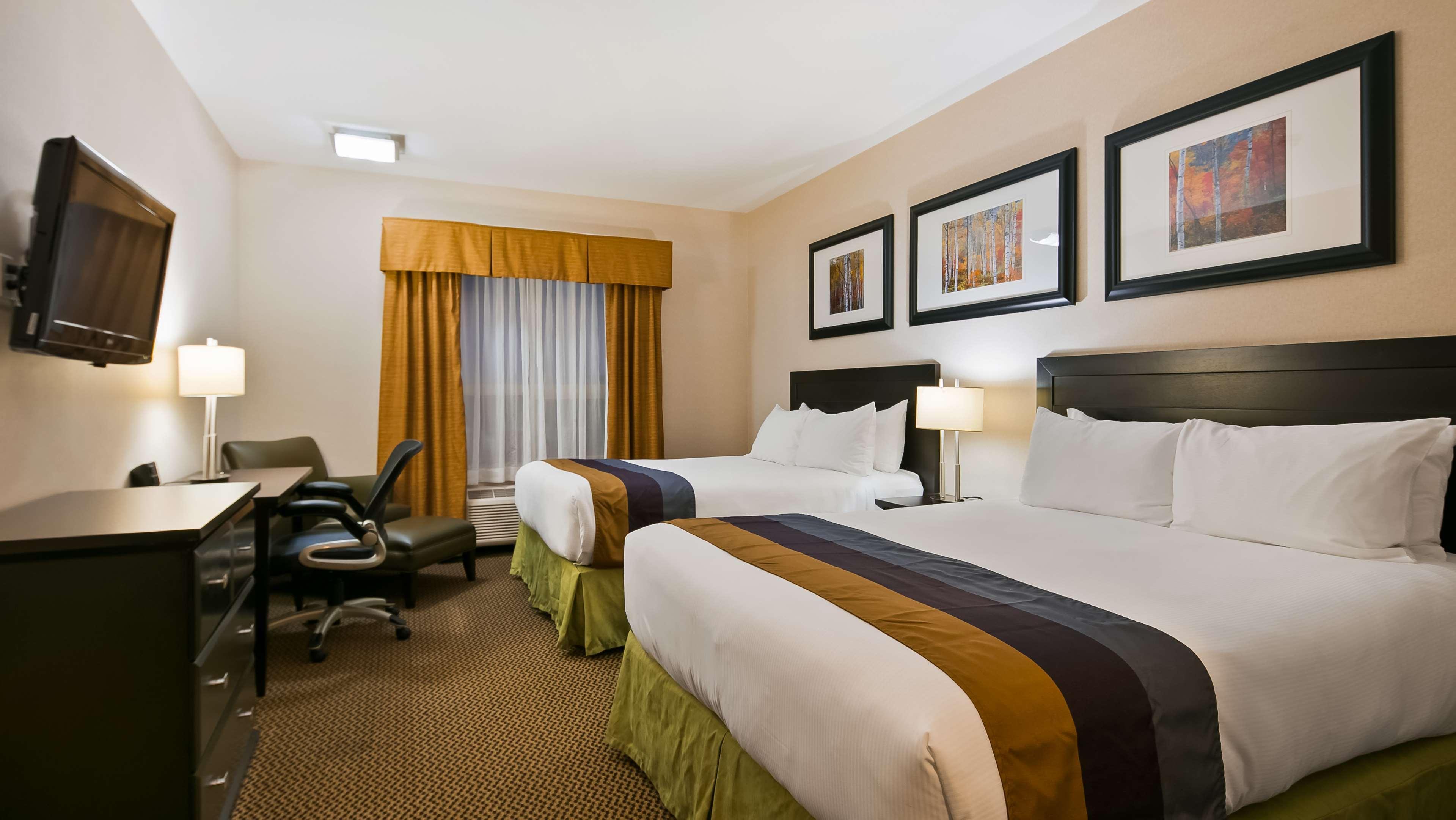 Best Western Wainwright Inn & Suites Экстерьер фото