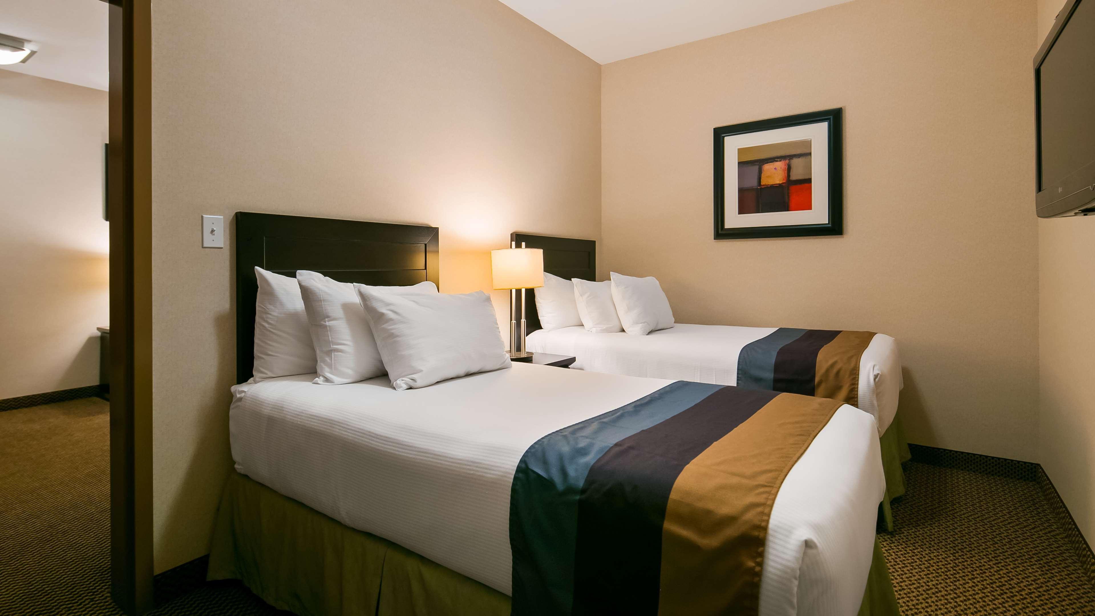 Best Western Wainwright Inn & Suites Экстерьер фото