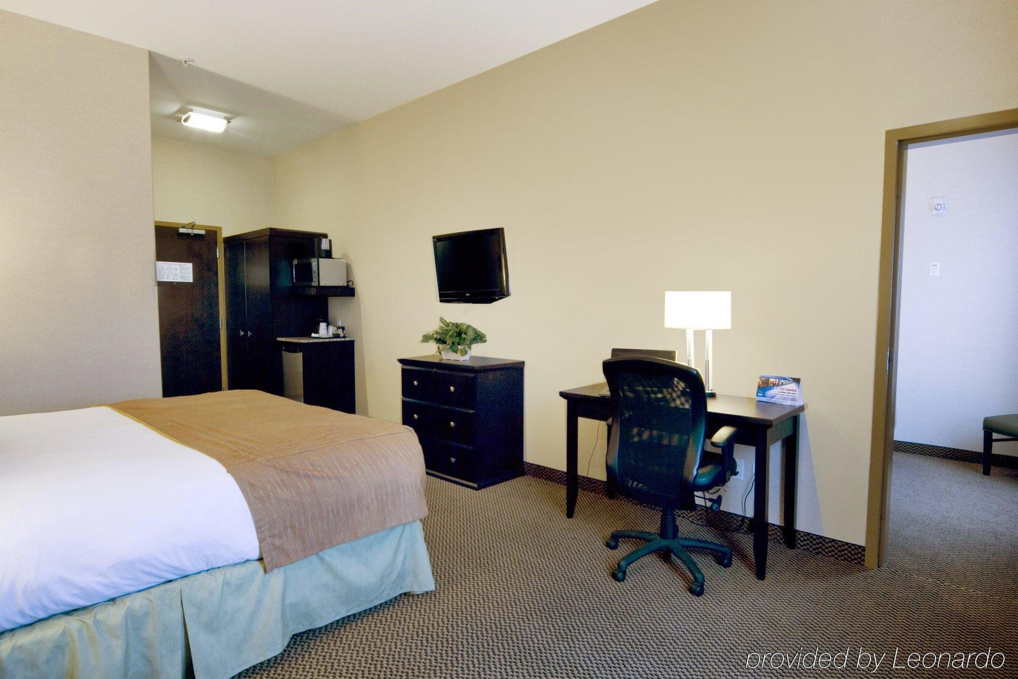 Best Western Wainwright Inn & Suites Номер фото