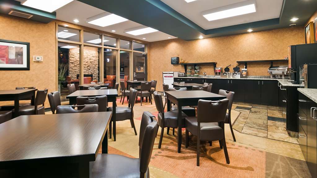 Best Western Wainwright Inn & Suites Ресторан фото
