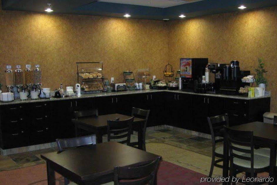Best Western Wainwright Inn & Suites Экстерьер фото
